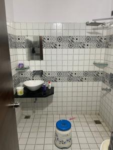 Bathroom Image of 4500 Sq.ft 6 BHK Independent House for rent in Mahalakshmi Nagar Indore for Rs. 150000