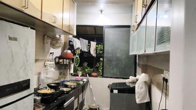 Kitchen Image of 550 Sq.ft 2 BHK Apartment / Flat for sale in Karelibagh Vadodara for Rs. 3500000