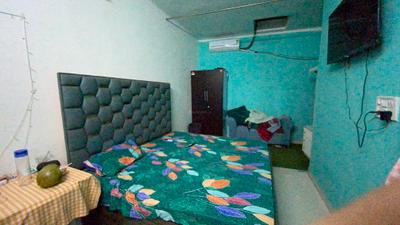 Bedroom Image of 2500 Sq.ft 6 BHK Independent House for sale in Gayatri Nagar Gwalior for Rs. 6200000