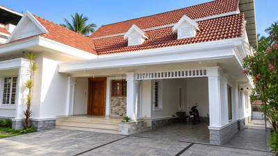 Hall Image of 6300 Sq.ft 4 BHK Independent House for sale in Koorkenchery Thrissur for Rs. 39000000
