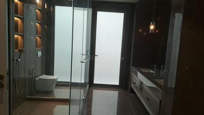 Bathroom Image of 7200 Sq.ft 4 BHK Builder Floor for sale in Maharani Bagh New Delhi for Rs. 297500000