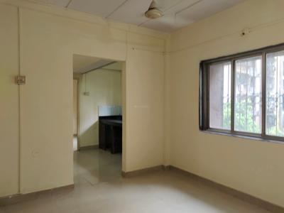 Living Room Image of 350 Sq.ft 1 BHK Apartment / Flat for rent in Kandivali West Mumbai for Rs. 25200