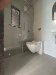 Bathroom Image of 950 Sq.ft 2 BHK Apartment / Flat for sale in Borivali West Mumbai for Rs. 16000000