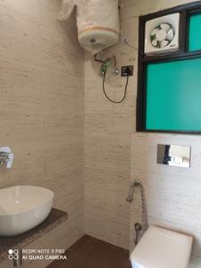 Bathroom Image of 1650 Sq.ft 3 BHK Apartment / Flat for sale in Emaar Emerald Floors Premier, Sector 65 Gurgaon for Rs. 29800000