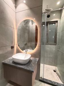 Bathroom Image of 2700 Sq.ft 4 BHK Builder Floor for rent in Green Park Extension New Delhi for Rs. 250000