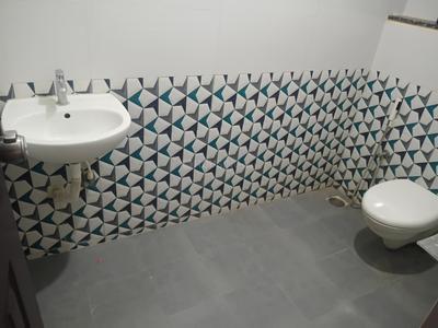 Bathroom Image of 1400 Sq.ft 3 BHK Apartment / Flat for rent in Sashank Advaith, Choodasandra Bengaluru for Rs. 42000