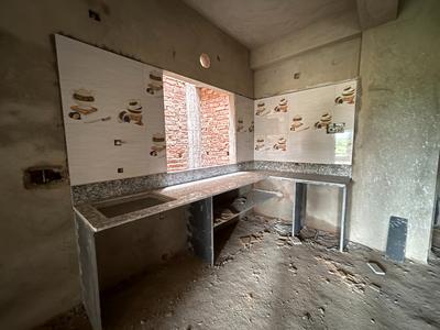 Kitchen Image of 780 Sq.ft 2 BHK Apartment / Flat for sale in Konnagar Hooghly for Rs. 2028000