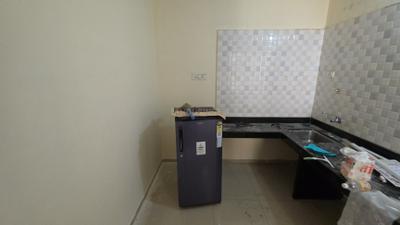 Kitchen Image of 900 Sq.ft 2 BHK Apartment / Flat for rent in Sundar Shilp Apartment, Kothrud Pune for Rs. 27000