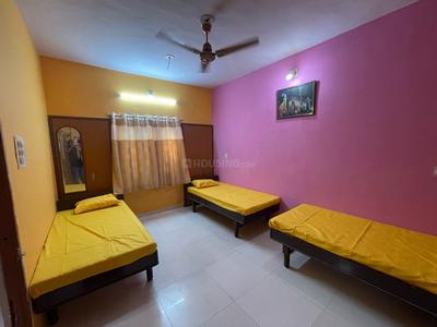 Bedroom Image of Boys pg at amitnagar meera flat in Karelibagh, Vadodara