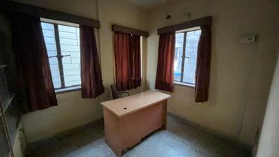 Bedroom Image of 650 Sq.ft 2 BHK Apartment / Flat for sale in Lake Gardens Kolkata for Rs. 2200000