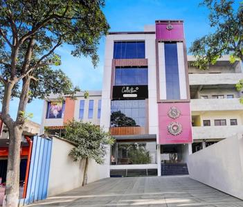 Building Image of Hotel Sai Palace in Gangapur Jahagir, Aurangabad