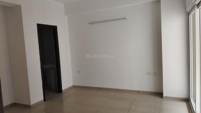 Bedroom Image of 1340 Sq.ft 3.5 BHK Apartment / Flat for sale in Gulshan Ikebana, Sector 143 Noida for Rs. 17000000