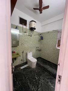 Bathroom Image of 2000 Sq.ft 2 BHK Independent House for rent in Chittaranjan Park New Delhi for Rs. 75000