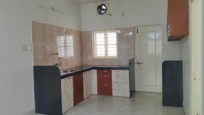 Kitchen Image of 2800 Sq.ft 3 BHK Duplex for rent in BR Shivam Society, Manjalpur Vadodara for Rs. 24000