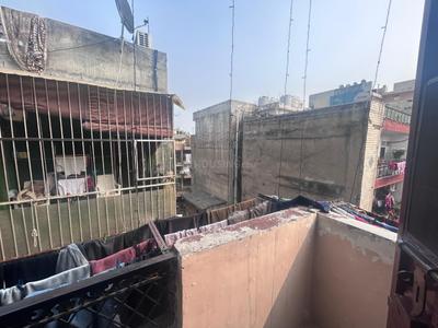Balcony Image of 475 Sq.ft 1 BHK Builder Floor for sale in RWA Dilshad Colony Block E Markets WA, Dilshad Garden New Delhi for Rs. 3200000