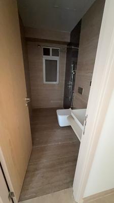 Image of 930 Sq.ft 2 BHK Apartment / Flat for rent in Monte South, Byculla, Mumbai for Rs. 140001