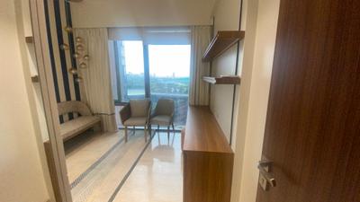 Bedroom Image of 1250 Sq.ft 3 BHK Apartment / Flat for rent in Piramal Mahalaxmi South Tower, Worli Mumbai for Rs. 251000