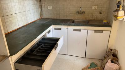 Kitchen Image of 950 Sq.ft 2 BHK Apartment / Flat for sale in Jaypee Kosmos, Sector 134 Noida for Rs. 7500000