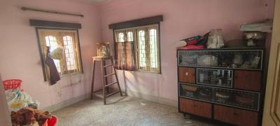 Bedroom Image of 2000 Sq.ft 5 BHK Independent House for sale in Behala Kolkata for Rs. 6500000