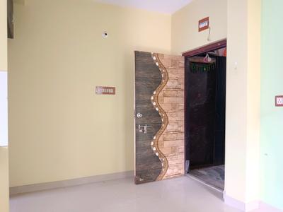 Living Room Image of 700 Sq.ft 2 BHK Apartment / Flat for sale in Baghajatin Kolkata for Rs. 3500000