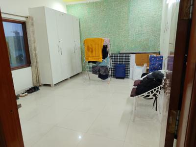 Bedroom Image of 2000 Sq.ft 2 BHK Builder Floor for rent in Sector 21D Faridabad for Rs. 25500