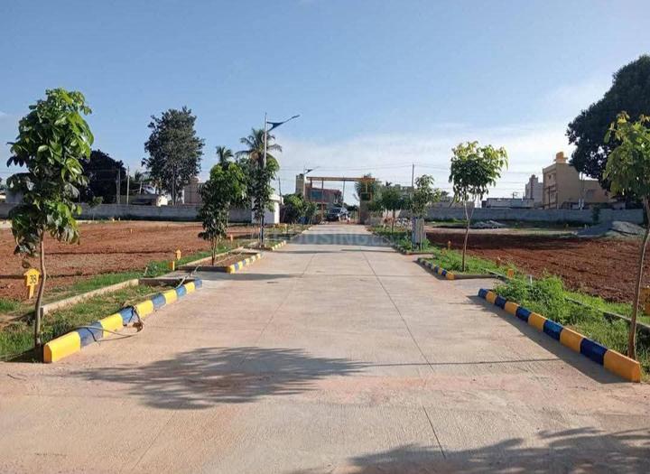 Erayaa Nandhi Gardenia  Main Image 1