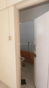 Bathroom Image of 850 Sq.ft 2 BHK Apartment / Flat for sale in Dreams Estate, Hadapsar Pune for Rs. 6500000