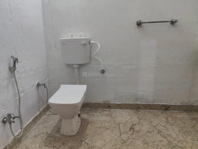 Bathroom Image of 1200 Sq.ft 2 BHK Builder Floor for rent in Naria Varanasi for Rs. 15000