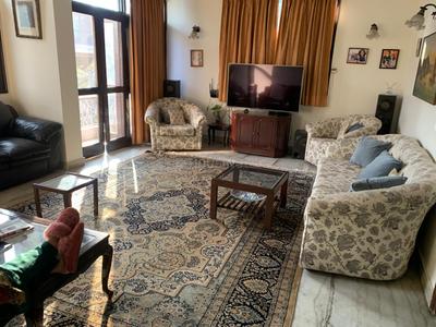4 BHK Independent Builder Floor