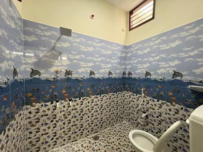 Bathroom Image of 820 Sq.ft 1 BHK Builder Floor for rent in Kosapet Vellore for Rs. 8000