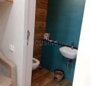 Bathroom Image of 450 Sq.ft 1 BHK Apartment / Flat for rent in Lodha Quality Home Tower 4, Thane West Thane for Rs. 32000