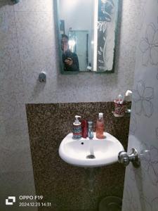 Bathroom Image of 483 Sq.ft 1 BHK Apartment / Flat for sale in Chandak Sparkling Wings, Dahisar East Mumbai for Rs. 8700000