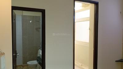 Bedroom Image of 1210 Sq.ft 2.5 BHK Apartment / Flat for rent in Sikka Karmic Greens, Sector 78 Noida for Rs. 26000