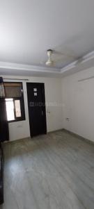 Hall Image of 1350 Sq.ft 3 BHK Apartment / Flat for sale in Paschim Vihar New Delhi for Rs. 17500000