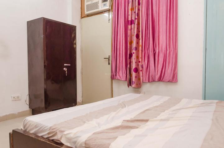 Bedroom Image of Bhupender Nest Nitikhand in Indirapuram, Ghaziabad