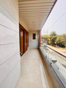 Balcony Image of 1800 Sq.ft 4 BHK Apartment / Flat for sale in Rajendra Nagar Ghaziabad for Rs. 17000000