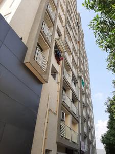 Building Image of 1638 Sq.ft 3 BHK Apartment / Flat for rent in Shakti 140, Thaltej Ahmedabad for Rs. 45000