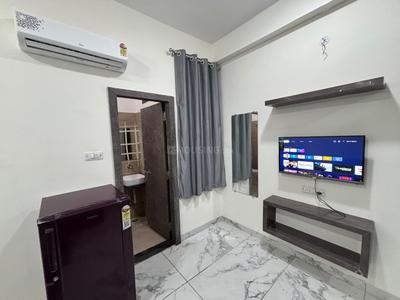 Hall Image of 380 Sq.ft 1 RK Apartment / Flat for rent in L I G Colony Indore for Rs. 13599