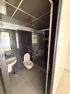 Bathroom Image of 1274 Sq.ft 3 BHK Apartment / Flat for rent in Naiknavare Irene Towers, Aundh Pune for Rs. 60000