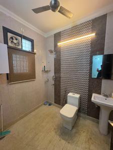 Bathroom Image of 2700 Sq.ft 3 BHK Builder Floor for rent in Sector 46 Gurgaon for Rs. 55000