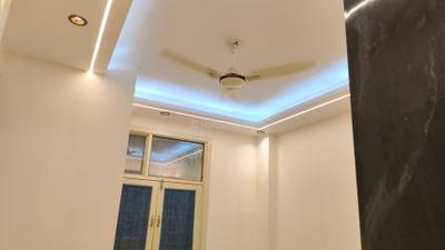 Bedroom Image of 850 Sq.ft 2 BHK Builder Floor for sale in Mahavir Enclave New Delhi for Rs. 5400000