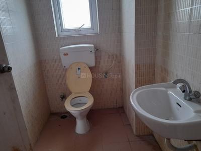 Bathroom Image of 1500 Sq.ft 3 BHK Apartment / Flat for sale in Eden City Maheshtala, Maheshtala Kolkata for Rs. 4000000