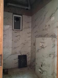 Common Bathroom Image of 1100 Sq.ft 2 BHK Apartment / Flat for sale in DM Infra, Sector 104 Noida for Rs. 4500000