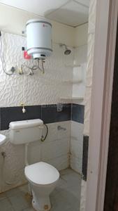 Bathroom Image of 400 Sq.ft 1 BHK Apartment / Flat for rent in N K Savitry Greens, Nabha Zirakpur for Rs. 17000