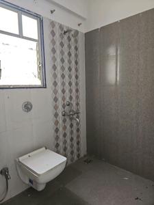 Common Bathroom Image of 550 Sq.ft 1 BHK Apartment / Flat for rent in Goel Hill Shire, Wagholi Pune for Rs. 14500