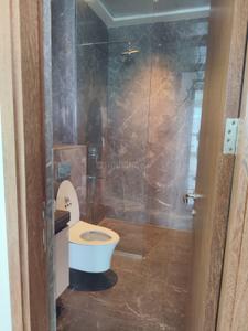 Bathroom Image of 3220 Sq.ft 4 BHK Apartment / Flat for rent in Prestige Jasdan Classic, Jacob Circle Mumbai for Rs. 500000