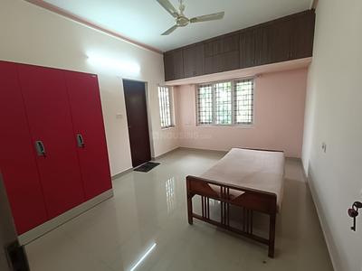 Bedroom Image of 1400 Sq.ft 2 BHK Independent House for rent in Maradu Kochi for Rs. 22000