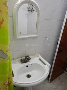 Bathroom Image of 700 Sq.ft 1 BHK Independent House for rent in Sector 19 Noida for Rs. 20000