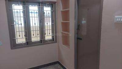 Bedroom Image of 1000 Sq.ft 2 BHK Builder Floor for rent in Karungalpalayam Erode for Rs. 14000