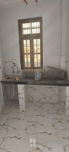 Kitchen Image of 400 Sq.ft 1 BHK Apartment / Flat for rent in Daliganj Lucknow for Rs. 12000